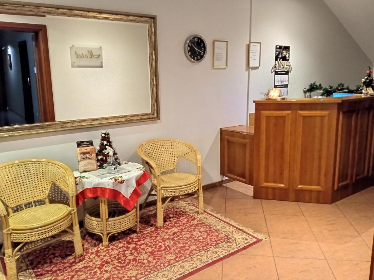 Centrum Konferencyjne Sultan Marki  Buitenkant foto